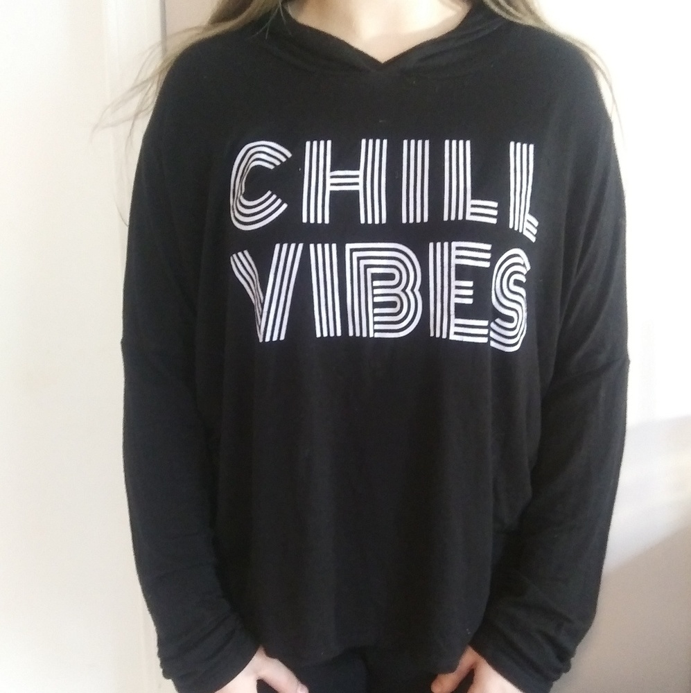 Hooded long-sleeved shirt